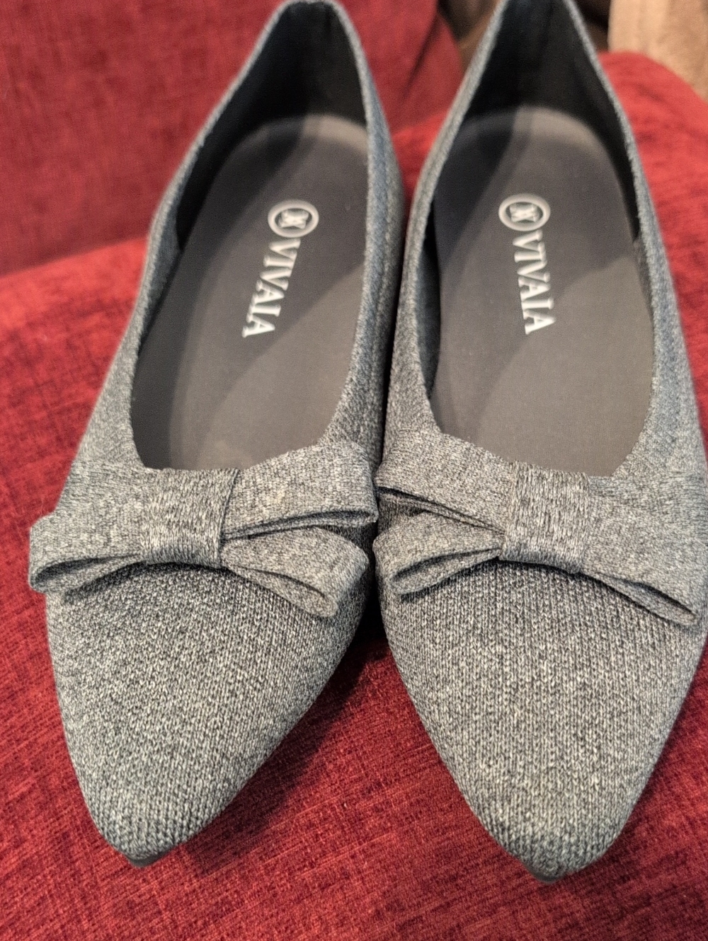 VIVAIA Women's Grey Pointed-Toe Bow Flats